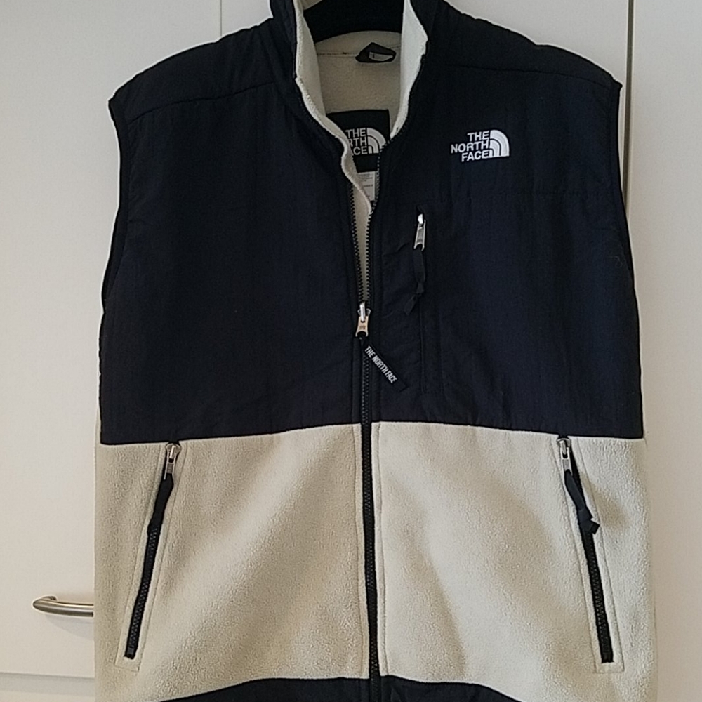 Fabulous north face vest
